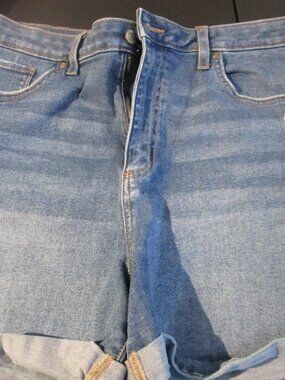 EUC Ladies sz 16 Sonoma Jean shorts MOM Shorts